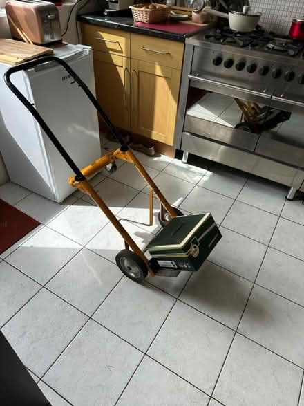 Photo of free Sack Barrow (Heaton NE7) #2