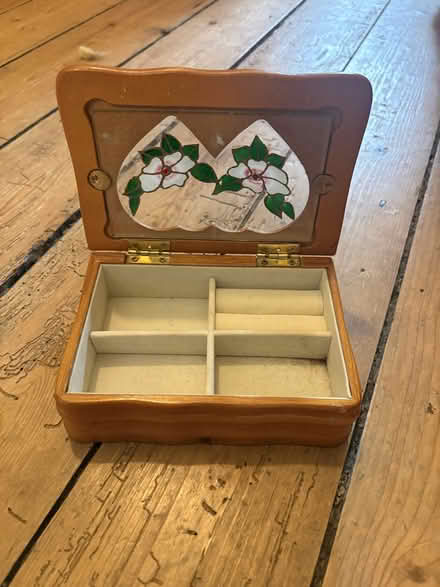 Photo of free Jewellery box (Bryn-y-cochin SY12) #2