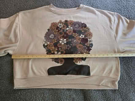 Photo of free Floral Afro Crop Sweatshirt XXL (West 7th) #3