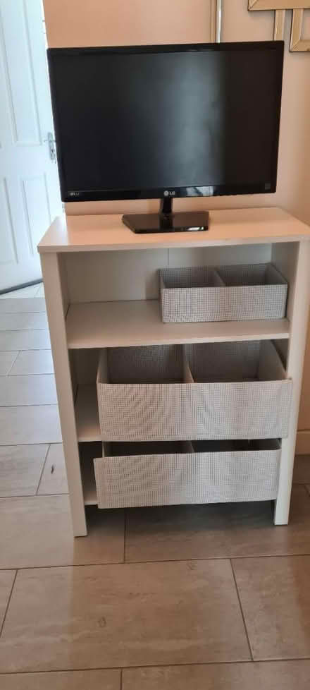 Photo of free Bedroom TV cabinet (TN25) #1