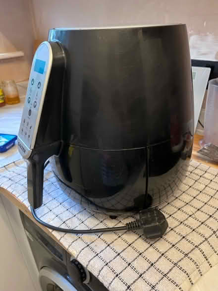 Photo of free Salter Air Fryer (CW9 Rudheath) #2