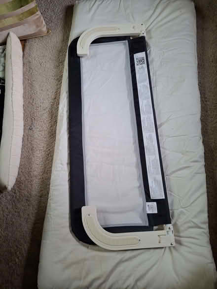 Photo of free Bed guard for toddler. Vgc (Appleby-in-Westmorland CA16) #1