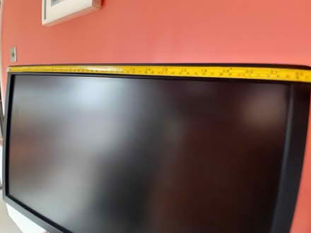 Photo of free computer monitor pick up se29lx (SE2 Abbey wood) #3