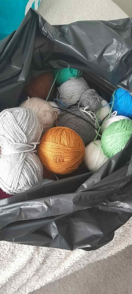 Photo of free Black Bag full of odd wool (Kenton HA3 9AJ) #2