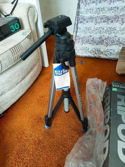 Photo of free Camera Tripod (isleworth) #2
