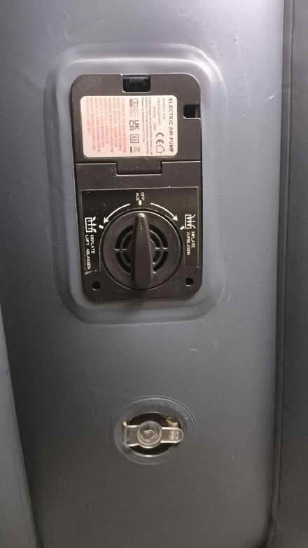Photo of free Single High-Rise Airbed with Built-in Pump - Air Leak / For (Aston S26) #2