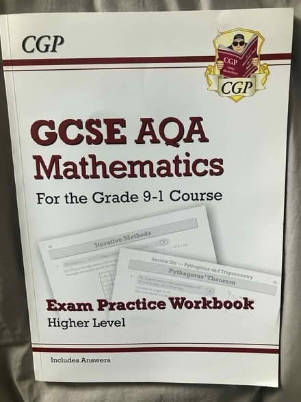 Photo of free GCSE revision guides (SW20) #3