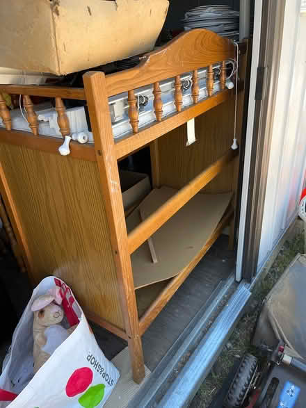 Photo of free Changing table (Oradell) #1