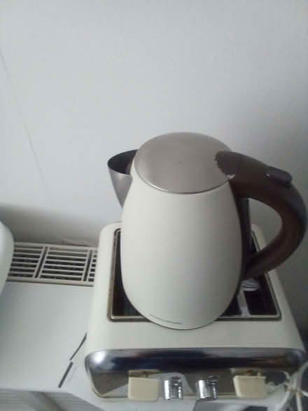 Photo of free Toaster and kettle (Old Town TN40) #2