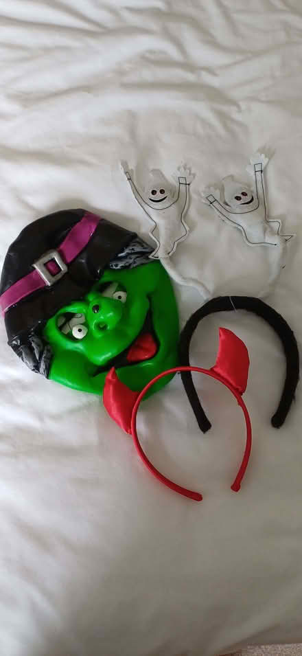 Photo of free Halloween headbands and mask (Buggs Bottom RG4) #1