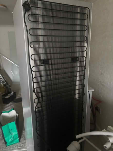 Photo of free Integrated fridge/freezer (Broadway plaza B16) #3