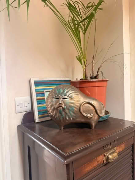 Photo of free Lion statue (East Finchley) #2