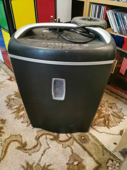 Photo of free Shredder (Mitcham Eastfields CR4) #1