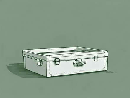 Photo of metal toolbox (Wybourn S2) #1