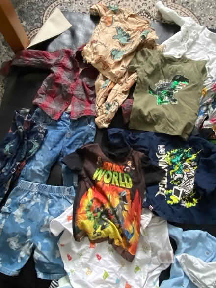 Photo of free Boys clothes and breastfeeding plw (Bow E3) #1
