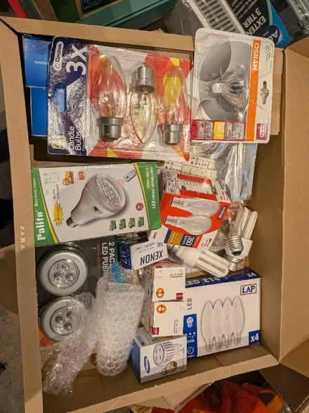 Photo of free Random collection of light bulbs (Purley CR8) #1