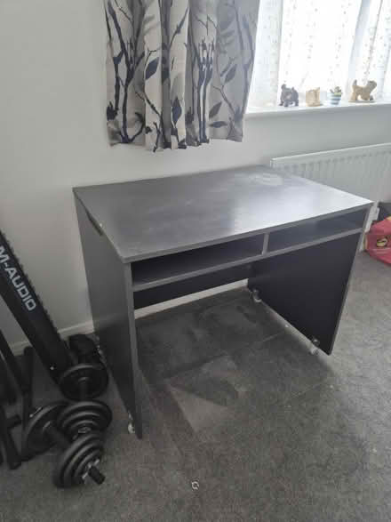 Photo of free Desk (SG17) #3