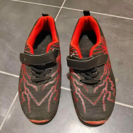 Photo of free spiderman trainers (Woodley RG5) #1