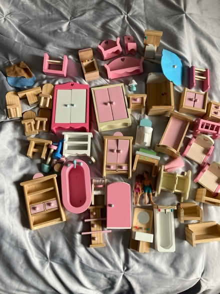 Photo of free Child’s dollhouse furniture (Swindon SN5) #1