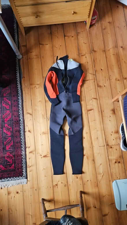 Photo of free Wetsuit (Caversham RG4) #1
