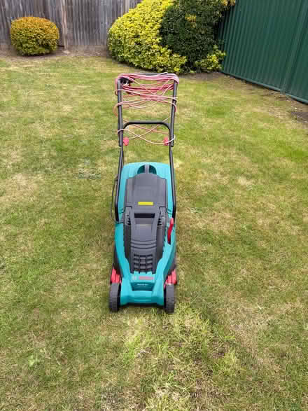 Photo of free Lawnmower (Belmont HA7) #4