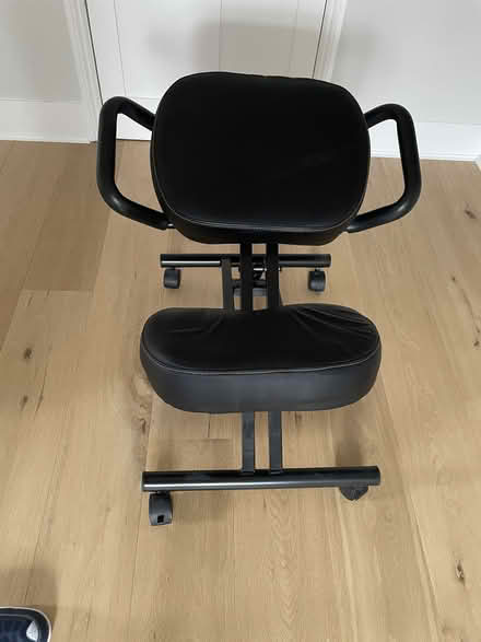 Photo of free Kneeling chair (Kew TW9) #2