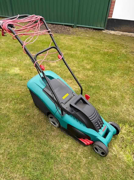 Photo of free Lawnmower (Belmont HA7) #2