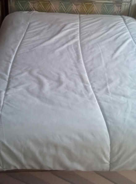 Photo of free Double duvet (east twickenham) #1