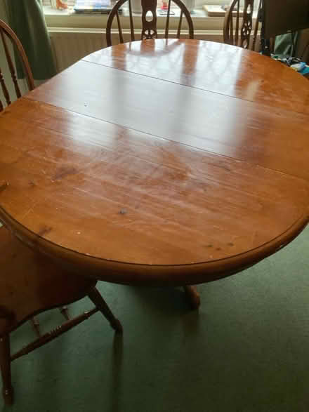 Photo of free Extending dining table & 4 chairs (Banstead, near High Street) #3