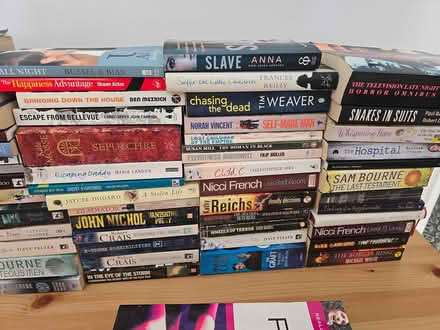Photo of free 200+ books (Warndon villages Wr4 0) #2