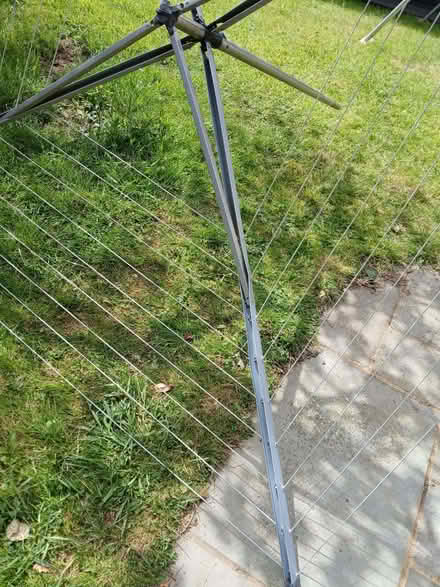 Photo of free Whirlygig washing line (Haywards Heath RH16) #1