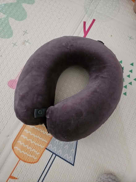 Photo of free Travel pillow (Wheatley OX33) #1