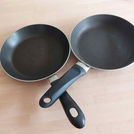 Photo of free 2 small non-stick frying pans (Fords Farm RG31) #1