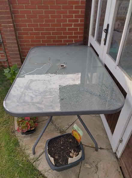 Photo of free Outdoor table 8 Chairs (Lower Earley RG6) #1