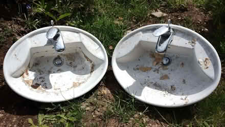 Photo of free Two hand basins (Barnhill DD5) #4