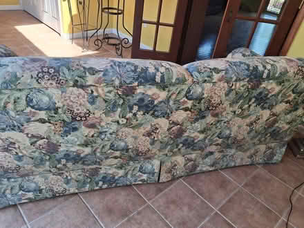 Photo of free couch (PA 19067) #3