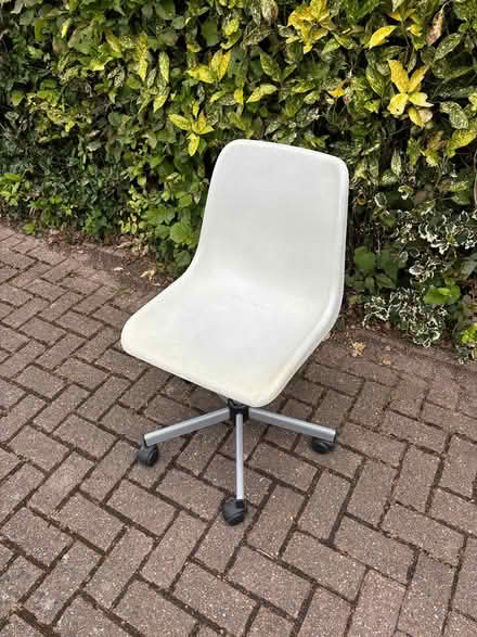 Photo of free Plastic chair (Otford) #1