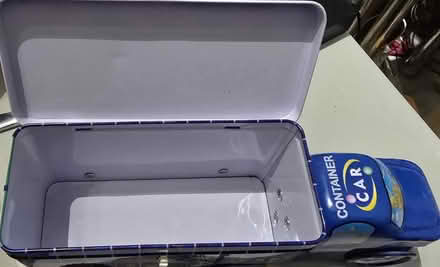 Photo of free Tin (South Kensington station. SW3) #4