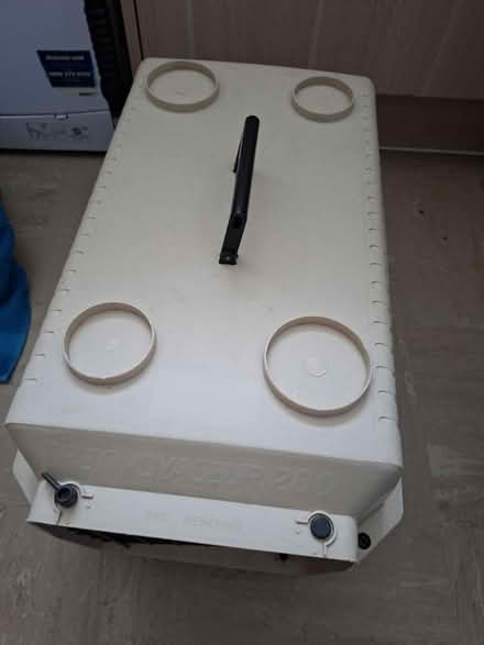 Photo of free Cat carrier (Broomhill Bristol) #2