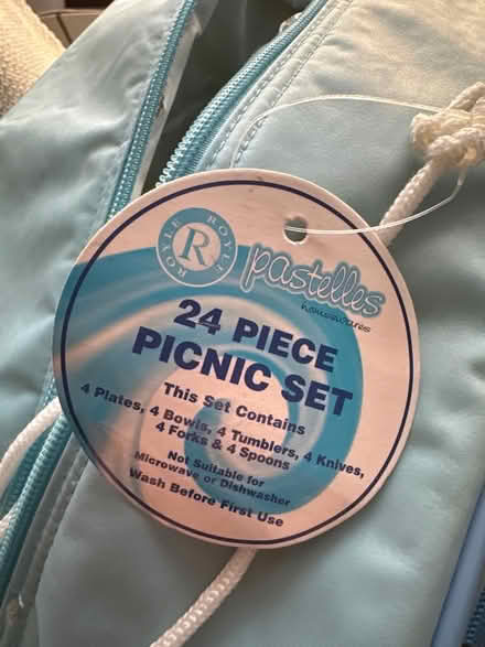 Photo of free Blue plastic picnic set and cool bag (Ashford TW15) #4