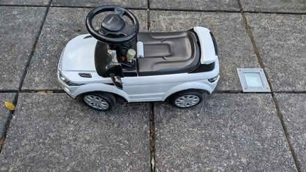 Photo of free kids ride on car range rover (Chorlton M21) #2
