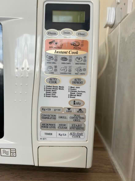 Photo of free Sharp R-871 Microwave combi convection oven and grill (Kendal LA9) #3
