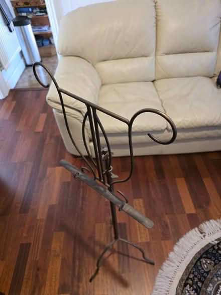 Photo of free Music Stand, Metal, Ornate, Solid (Coolinge CT20) #2