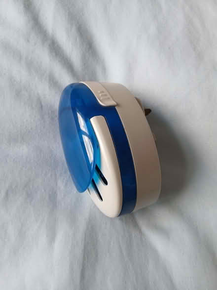 Photo of free Blue Light Insect Killer (North Ascot SL5) #1