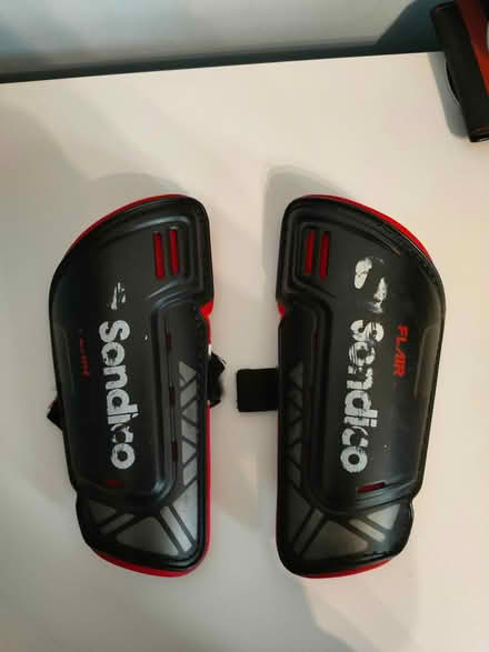 Photo of free Sondico Flair Shin Pads Size Small (Smethwick B67) #2