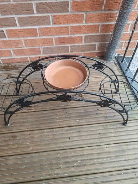Photo of free Metal plant stand (Abbey Lane Area LE4) #3