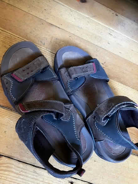 Photo of free BOYS brown sandals size 3.5 (Newington, EH16) #2