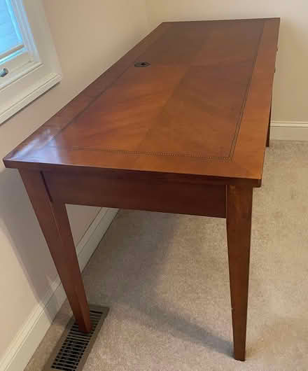 Photo of free wood desk/table (Jeffersonton, VA) #1