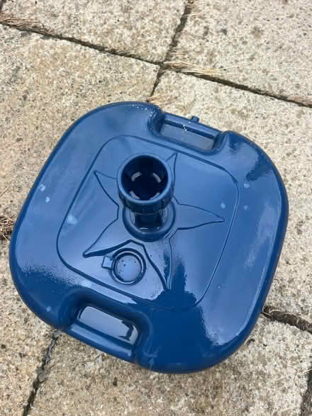 Photo of free Parasol base (Langley SL3) #1