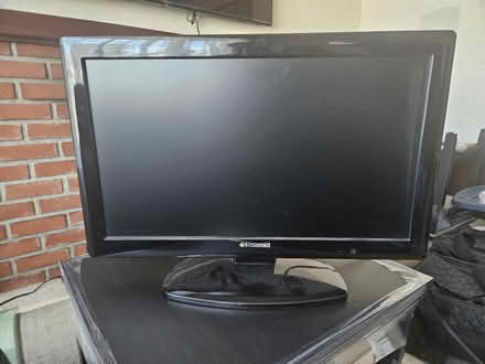 Photo of free 22" Panasonic LED TV (92 & Alameda de las Pulgas) #1